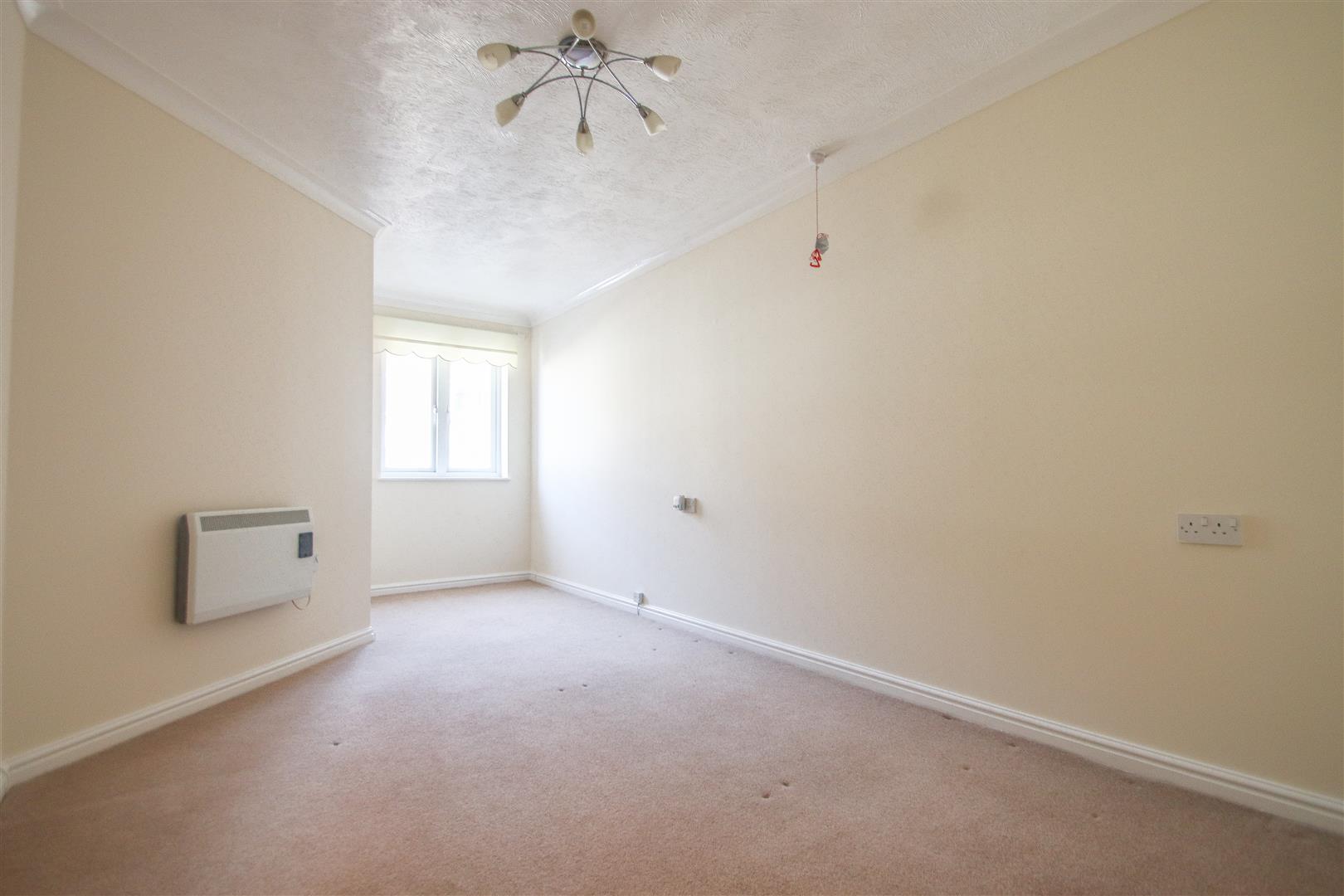 Appointmoor Montague Court, Hamlet Court Road, WestcliffOnSea